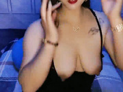 猫耳朵装扮吊带妹子气质灰丝大长腿自慰喷水