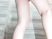 健身教练露脸性感女神一根手指水