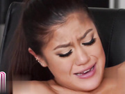 Twistys-大山雀拉蒂娜·卢娜明星操亚裔室友肯德拉·斯派德