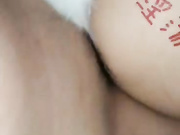 双马尾萌妹子玩调教带着项圈跪在地上后入抽插