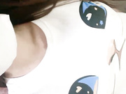 00后张朵朵白嫩乳头近距离展示超粉红小穴