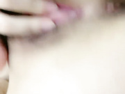 上海卓卓美腿诱惑展示白嫩大白图一晃一晃的