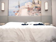 完美双飞小母狗和白虎妹巅峰之夜震撼视觉体验