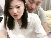 圆圆与多多大屌男手指抽插小穴玩弄的高潮不断