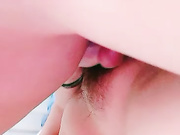 白嫩骚穴小妹上位坐骑鸡巴玩弄内射