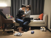 酒店约操小少妇站立操逼高潮呻吟带套打桩01