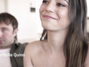 『中文字幕』情侣性趣调理师的性爱技巧教学3P