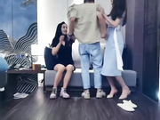 全国探花两个妹子一起玩双飞黑丝情趣装上位